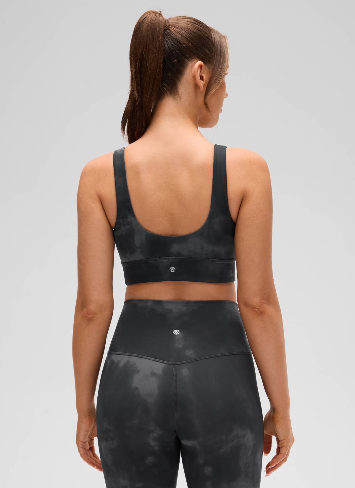 CRZ YOGA – חזיית Butterluxe לנשים ליוגה עם תמיכה נמוכה, Butterluxe , גב U, גזרה ארוכה, אפור, טיי-דיי, פרחים