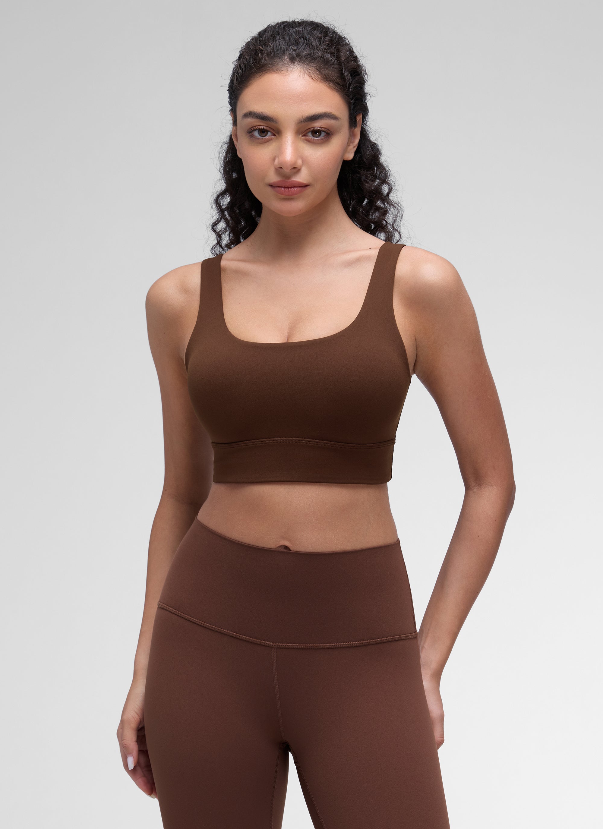 CRZ YOGA – חזיית Butterluxe לנשים Butterluxe " ליוגה, תמיכה נמוכה, גב U, גזרה ארוכה, חום לבה