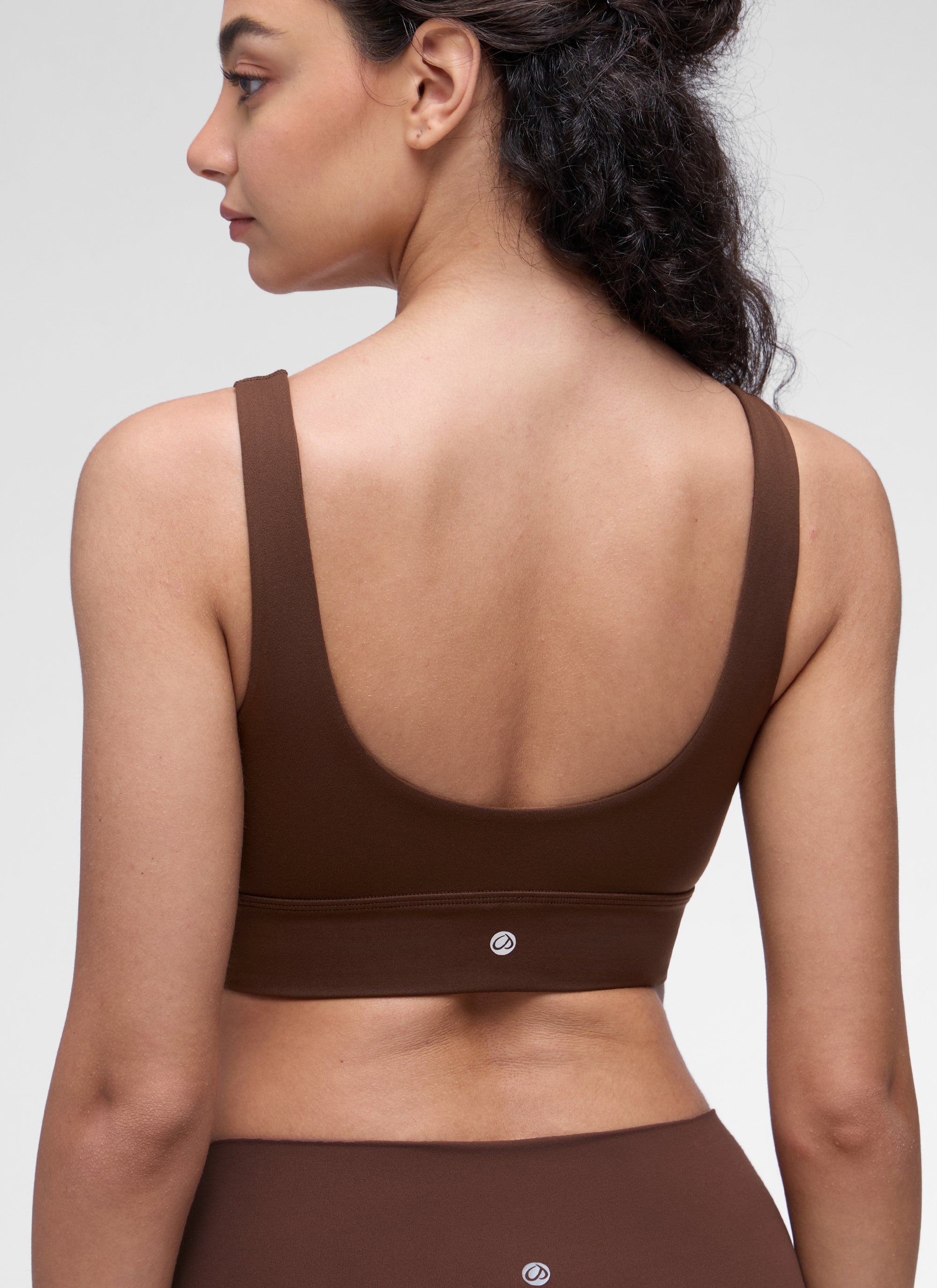 CRZ YOGA – חזיית Butterluxe לנשים Butterluxe " ליוגה, תמיכה נמוכה, גב U, גזרה ארוכה, חום לבה