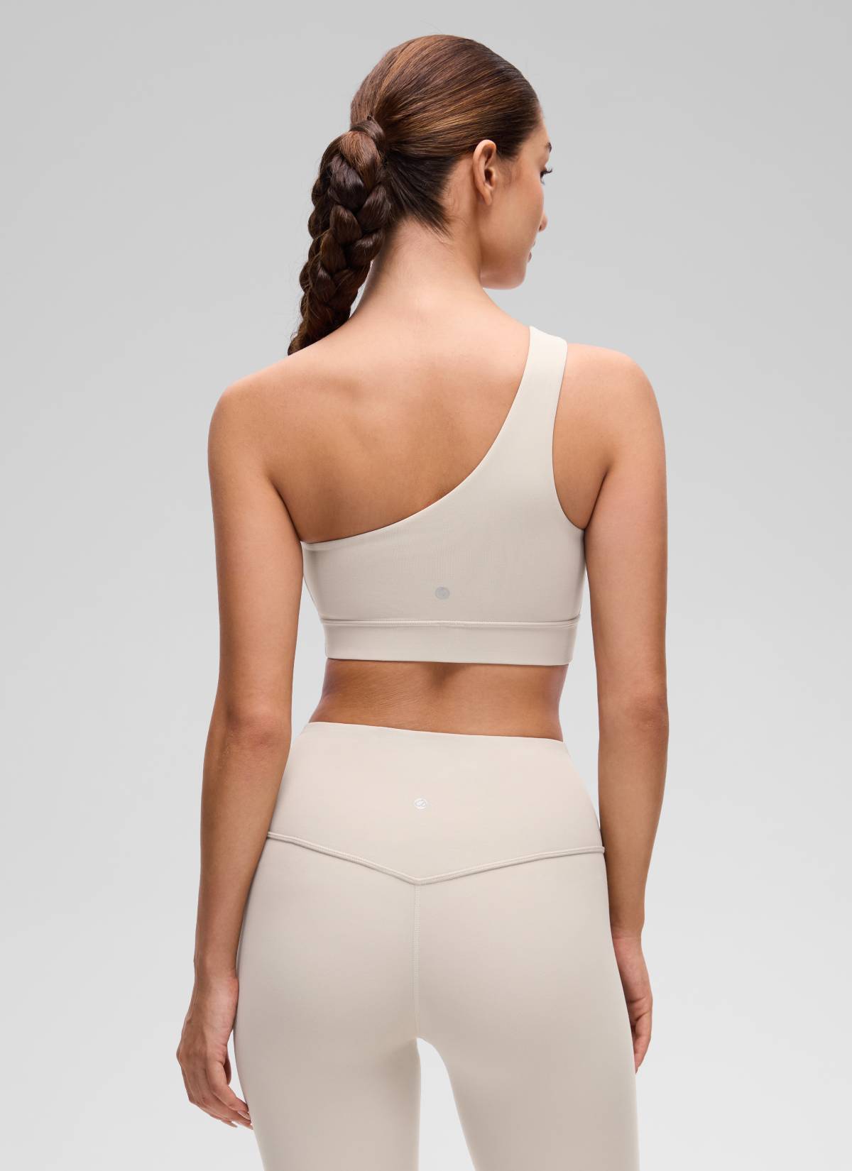 CRZ YOGA Butterluxe Womens One Shoulder Sports Bra Asymmetrical Padded Mojave Tan