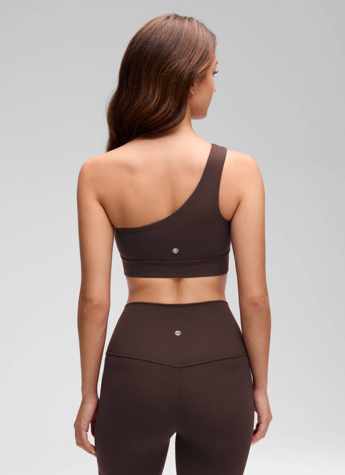 CRZ YOGA Butterluxe Womens One Shoulder Sports Bra Asymmetrical Padded Hot Fudge Brown