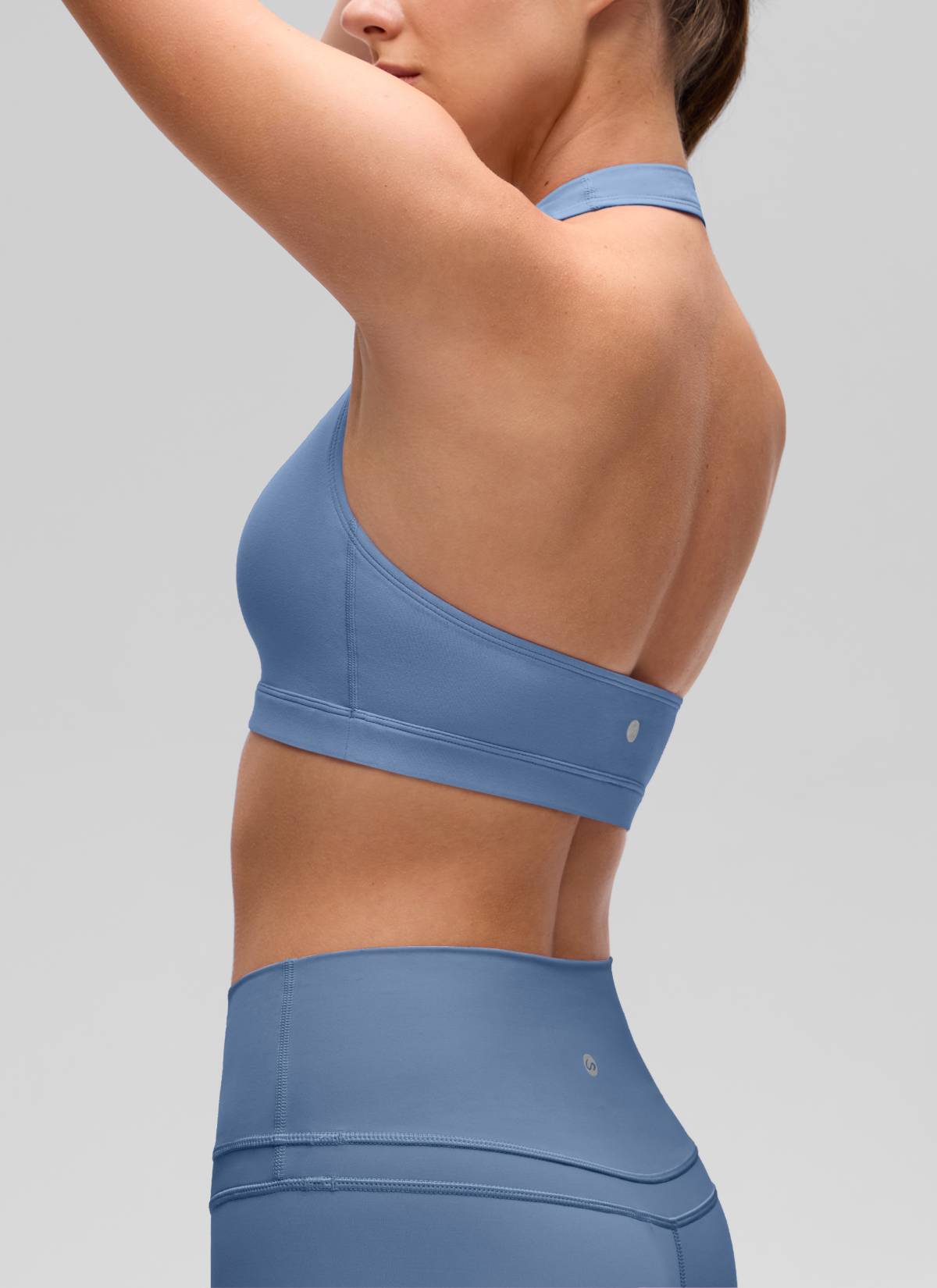 CRZ YOGA Womens Yoga Scoop Neck Padded Open Back Sports Bras Oasis Blue