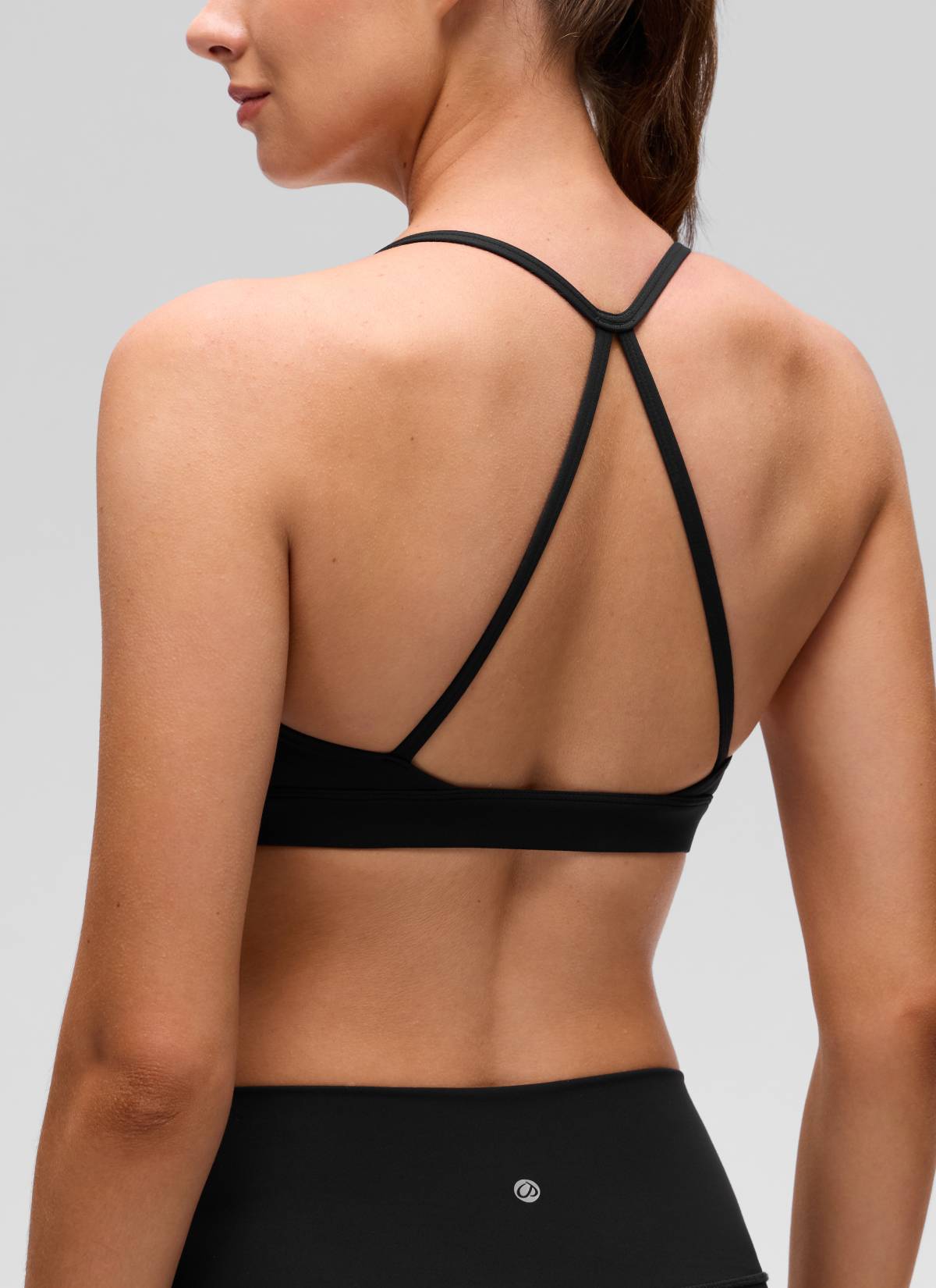 CRZ YOGA Women's Butterluxe Yoga Scoop Neck Cross Back Sports Bra Black