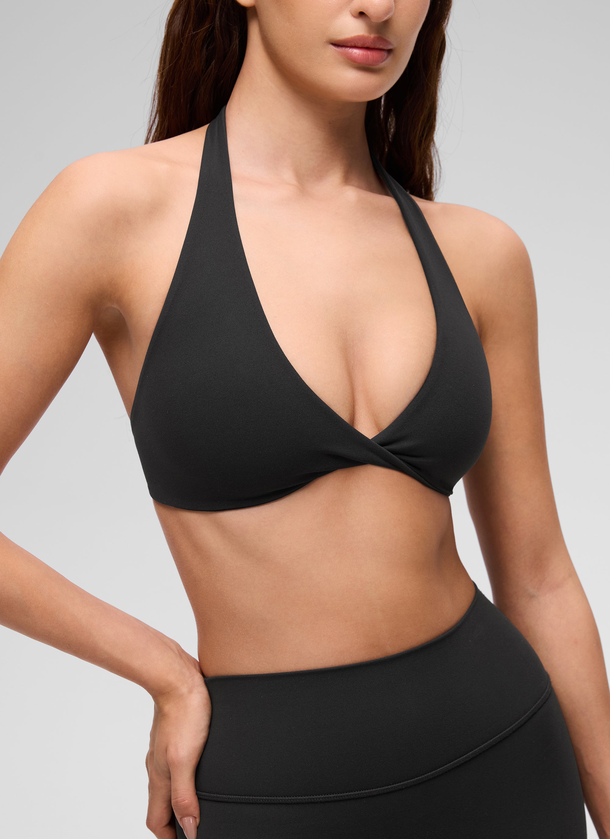 CRZ YOGA Women's Butterluxe Yoga V Neck Crop Double Lined Sports Bra Black