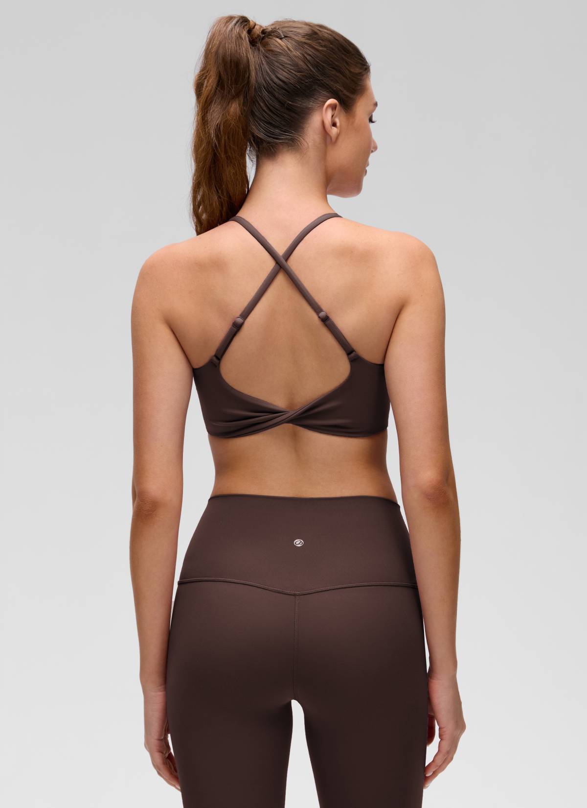 CRZ YOGA Women's Butterluxe Yoga Scoop Neck Twist Cross Back Sport Bra Hot Fudge Brown