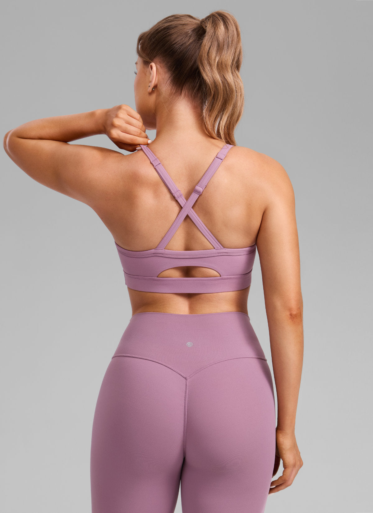 CRZ YOGA Women's Butterlift Yoga U Neck Cross Back Keyhole Sports Bra Light Lavender