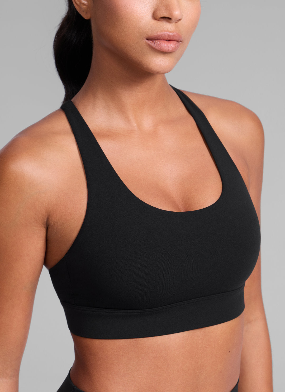 CRZ YOGA Women's Butterlift® Workout Crewneck Cross Back Sports Bra Black