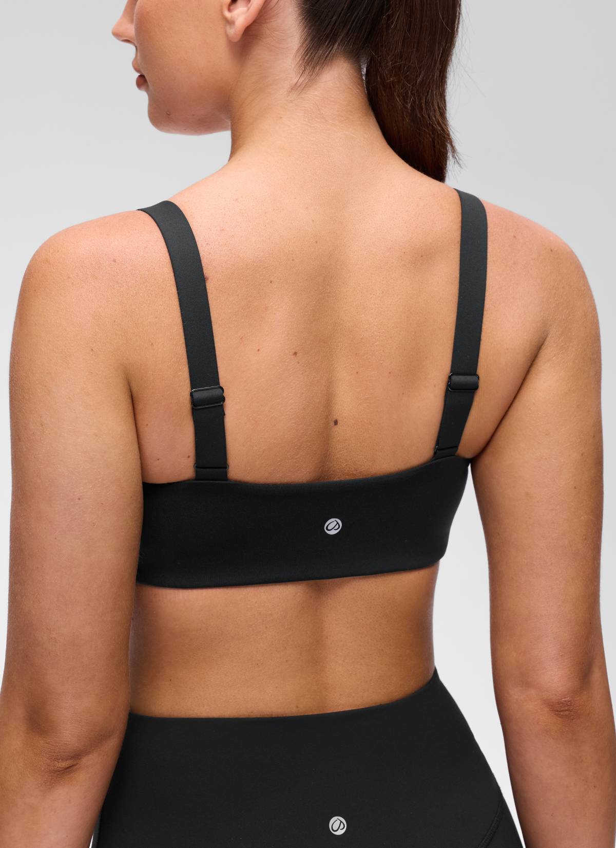 CRZ YOGA Women's Butterluxe Yoga U Neck Square Back Sports Bra Black