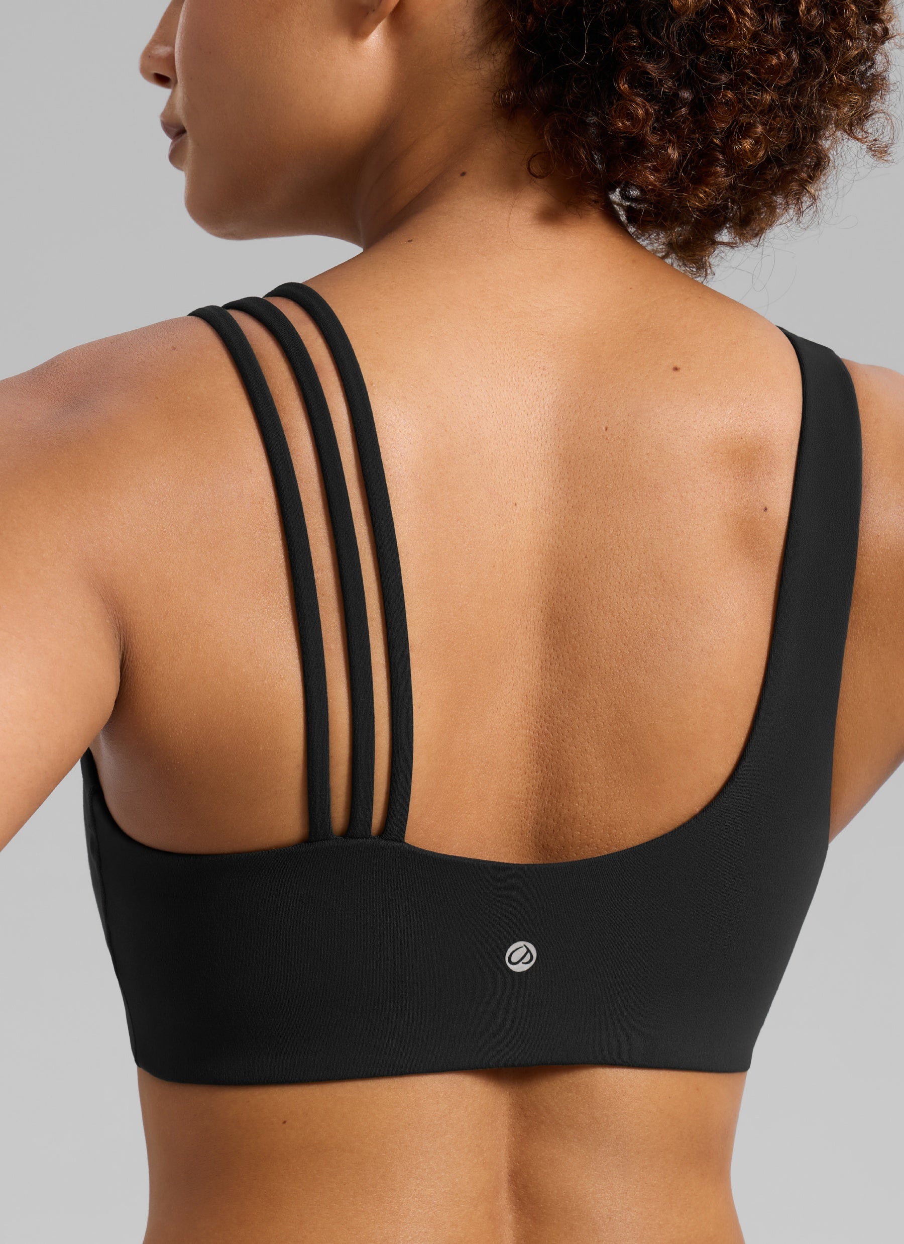 חזיית ספורט לנשים Butterlift® ליוגה עם רצועות א-סימטריות, תמיכה בינונית, שחורה