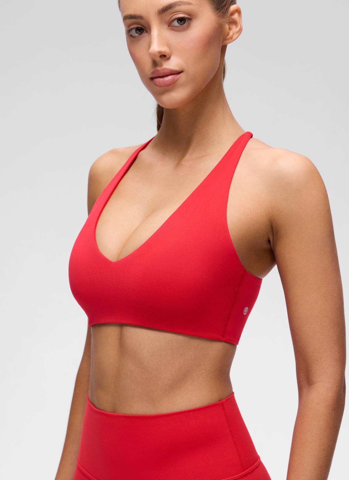 CRZ YOGA Women's Butterluxe Yoga V Neck Twist Cross Back Sports Bra Aurora Red