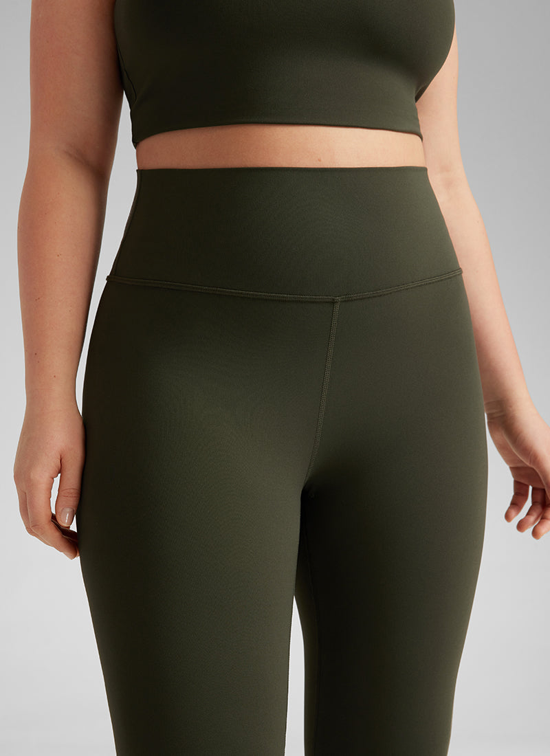 CRZ YOGA טייץ יוגה Butterluxe בגזרה גבוהה Yoga Lounge לנשים, 64 ס"מ, ירוק זית