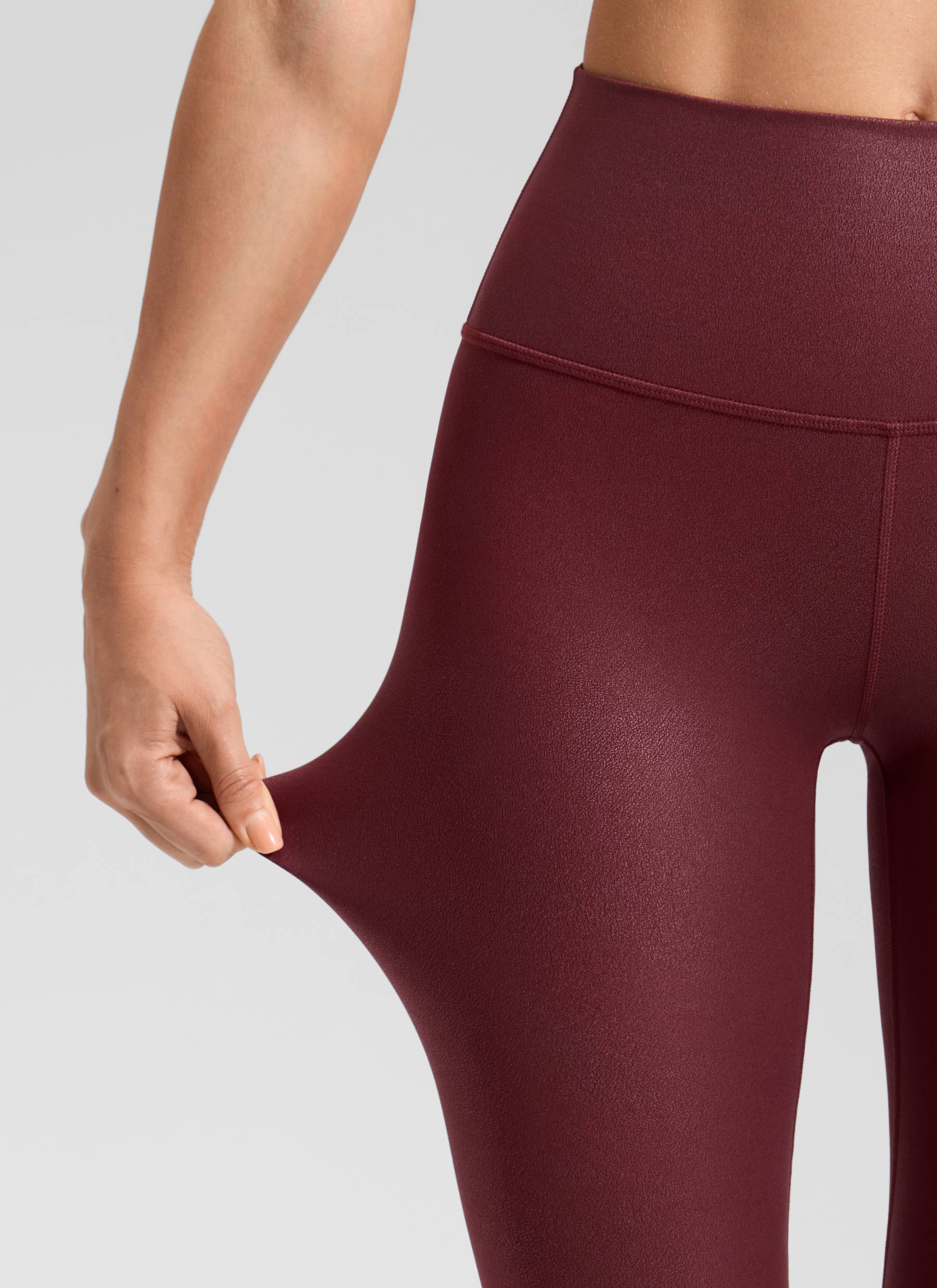 CRZ YOGA – טייץ לנשים מעור מלאכותי Butterluxe , מידה 28', אדום מרלו עם דפוס פויל