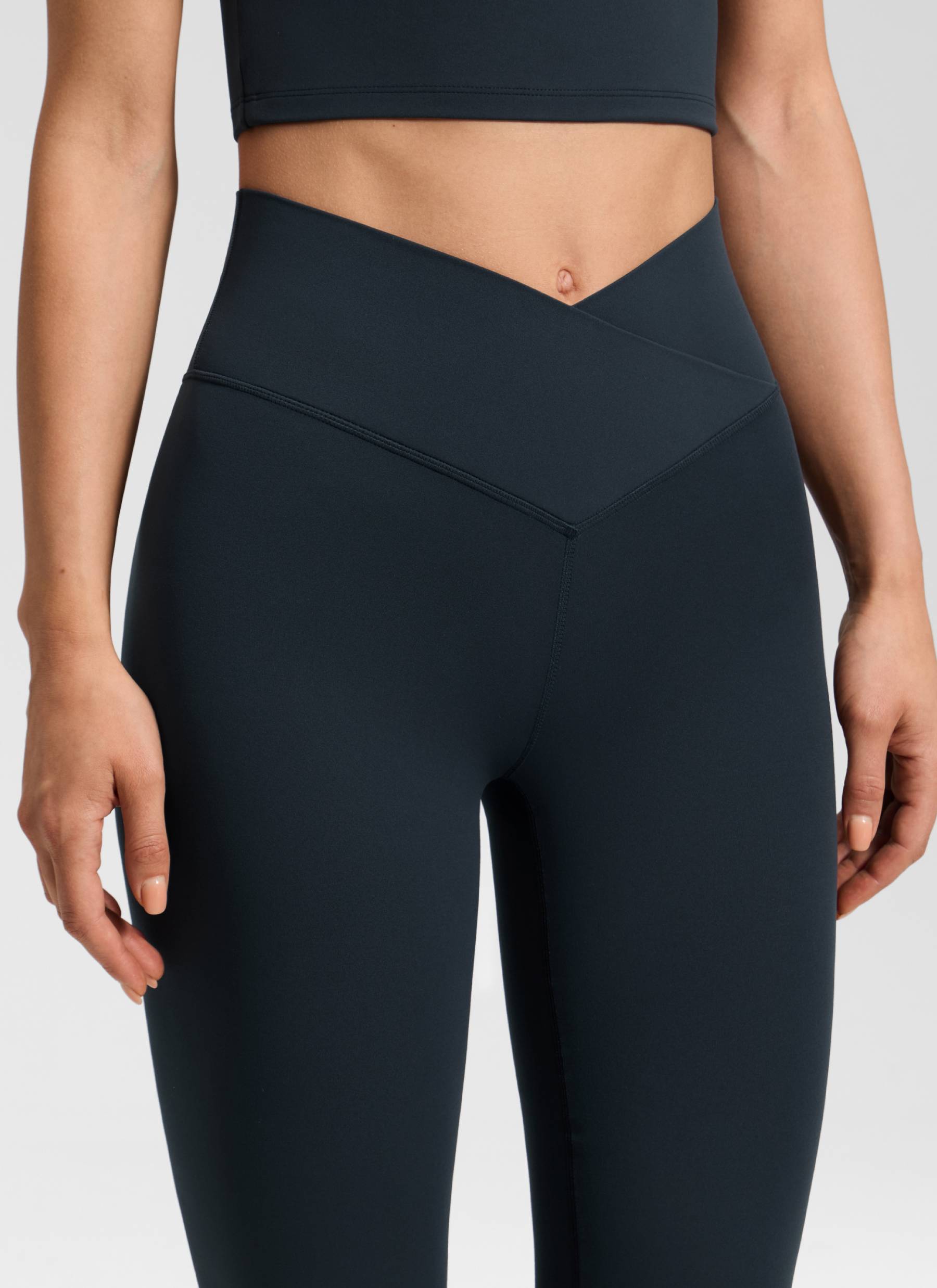CRZ YOGA – טייץ לנשים Butterluxe , עם חיתוך צולב, מותן גבוהה ורגליים מתרחבות, מידה 31